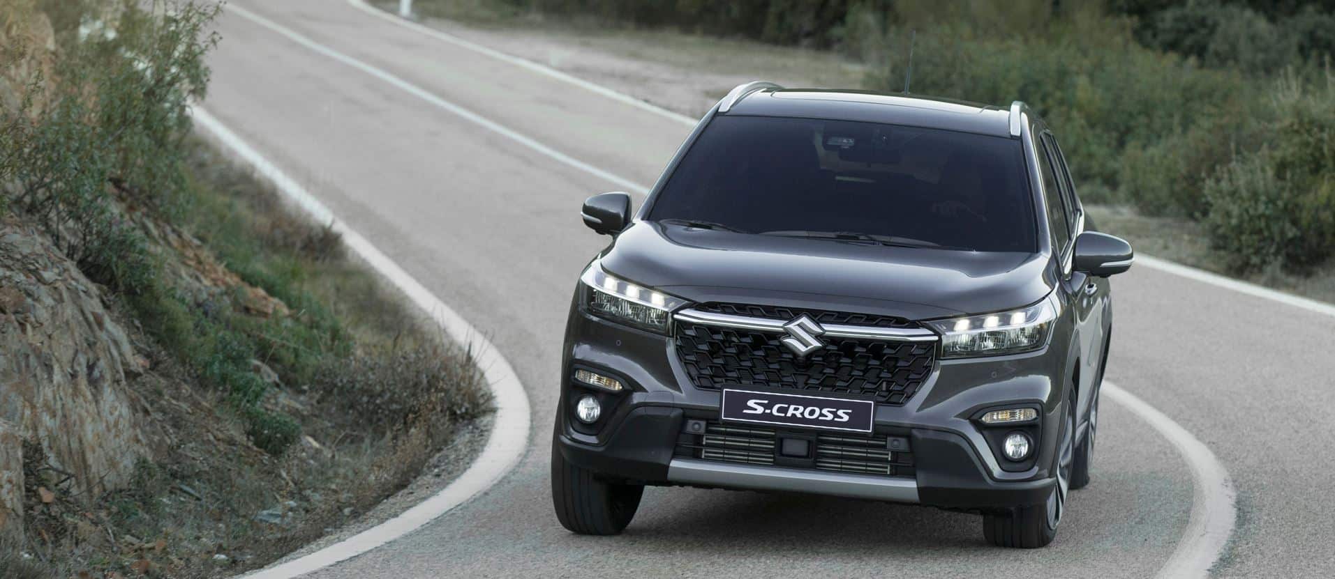 harmaa S-Cross